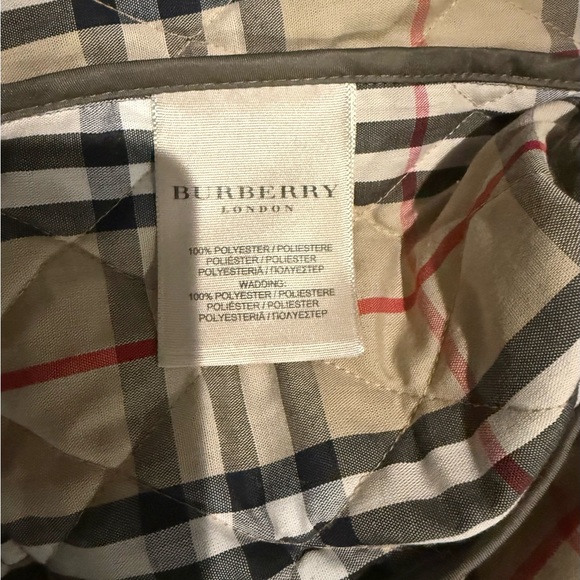 Burberry Quilted Jacket [Authentic]
